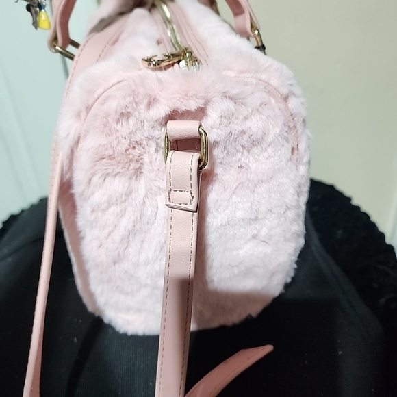 Juicy Couture Faux Fur “Taffy” Satchel – NWT 💖 - Picture 6 of 7